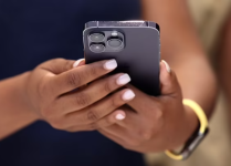 مستخدمو هاتف iPhone 14 Pro يعانون مشكلة في الكاميرا
