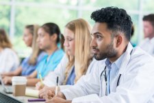 نصائح أساسية لطلاب كلية الطب الجدد.jpg نصائح أساسية لطلاب كلية الطب الجدد.jpg